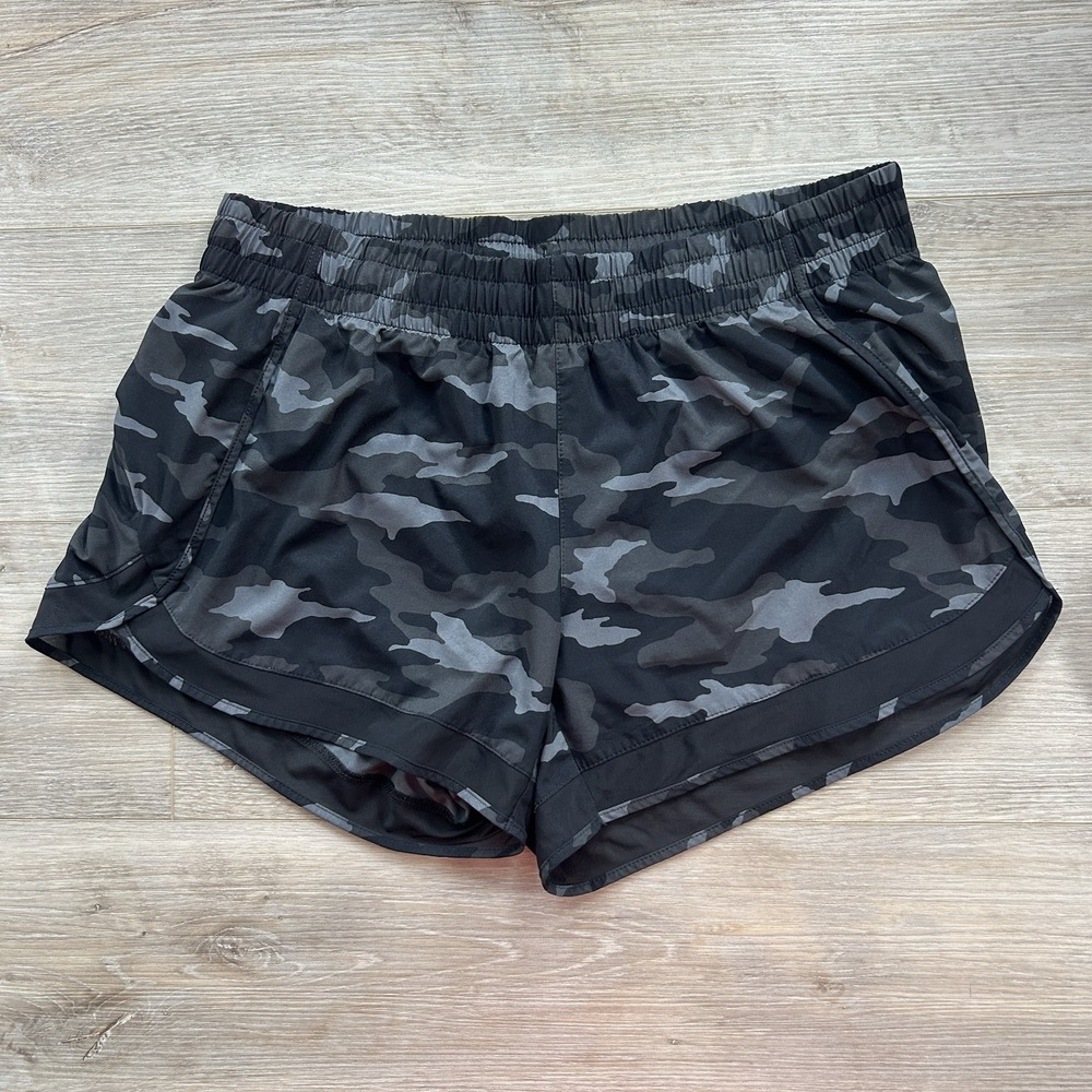 Athleta Large Mesh Racer Run Shorts Black Camo 4 Inseam Running Athletic